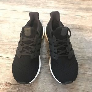 Black adidas UltraBOOSTS Women’s Sz 8